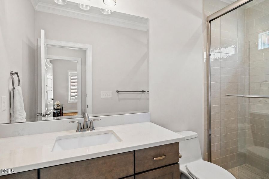 8420 Adagio Cir
