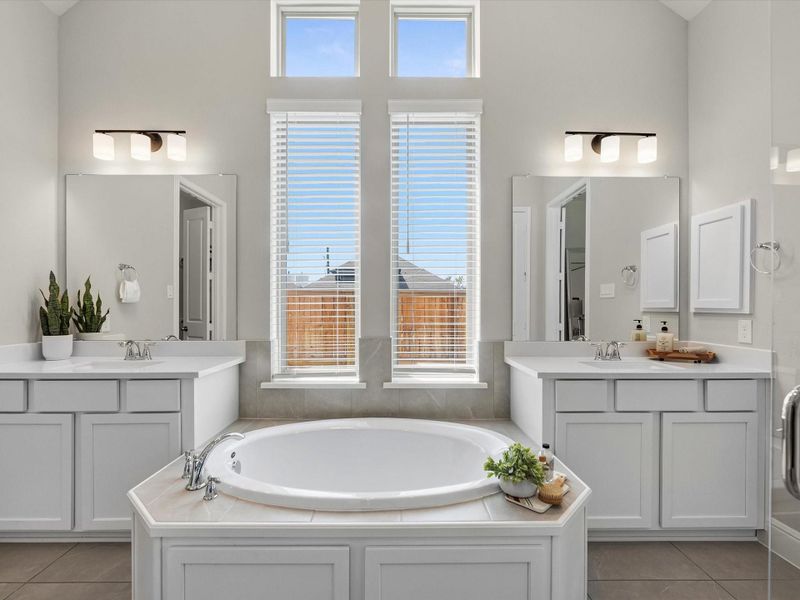 Furnished interior view inside a new home in Coastal Point, League City (Image 11).
