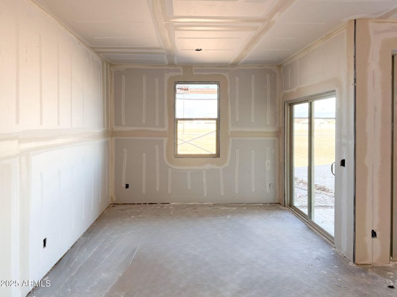 007 Dining 007 Dining