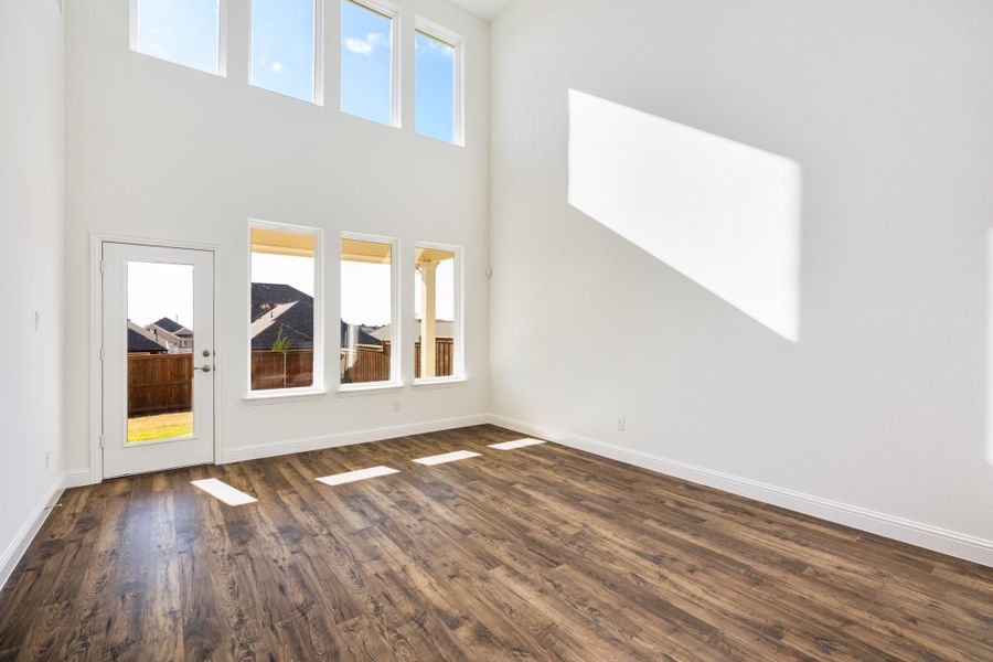 Spacious, unfurnished interior of a new home in Reunion, Rhome (Image 25). Spacious, unfurnished interior of a new home in Reunion, Rhome (Image 25).