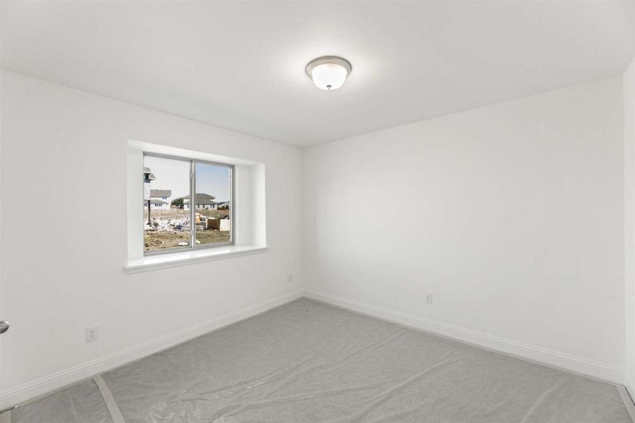 Representative unfurnished interior of a home built from the Melrose by Pacesetter Homes in Elevon, Lavon (Image 20).
