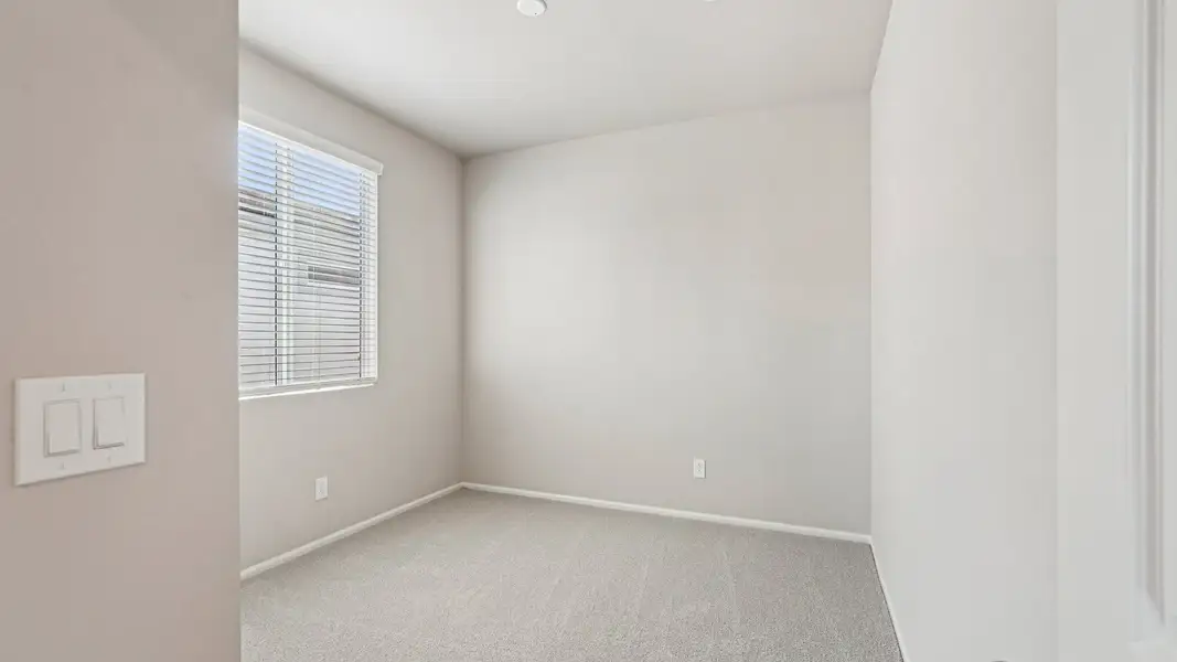 Spacious, unfurnished interior of a new home in North Copper Canyon, Surprise (Image 18). Spacious, unfurnished interior of a new home in North Copper Canyon, Surprise (Image 18).