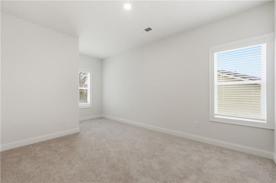 Spacious, unfurnished interior of a new home in , Marietta (Image 24).