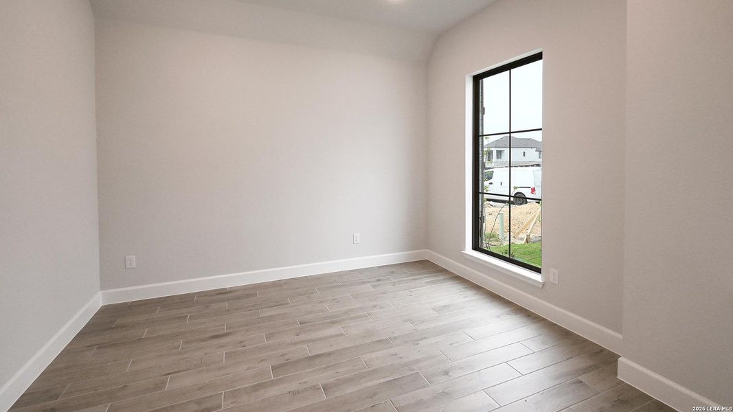 Spacious, unfurnished interior of a new home in Mayfair, New Braunfels (Image 17).