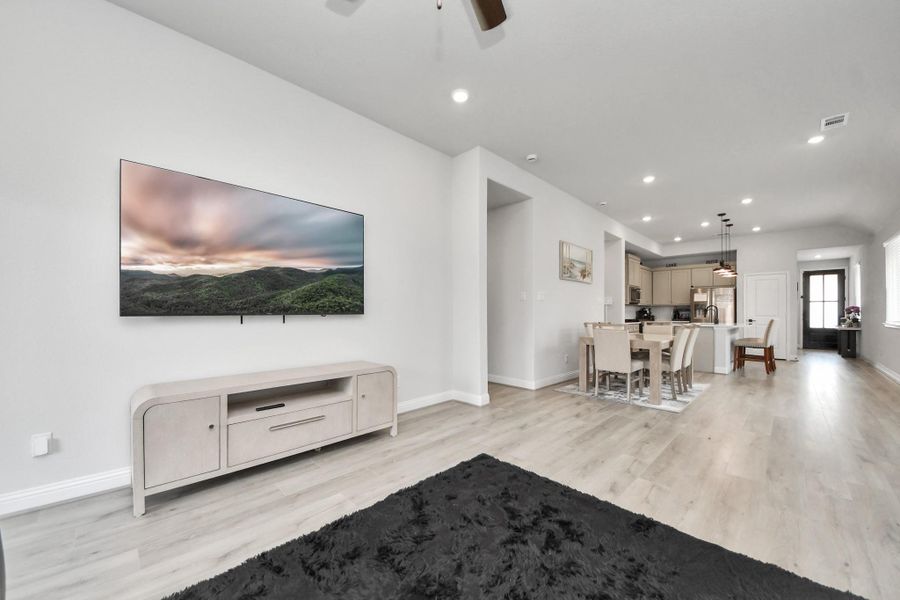 Furnished interior view inside a new home in , Conroe (Image 17).