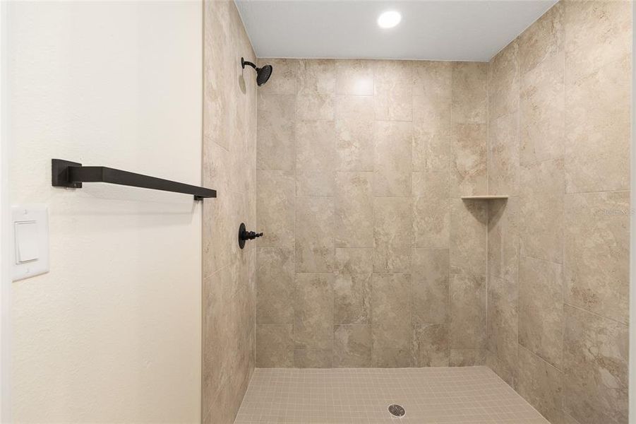 Close-up of interior finishes inside a home in , Dunnellon (Image 14).