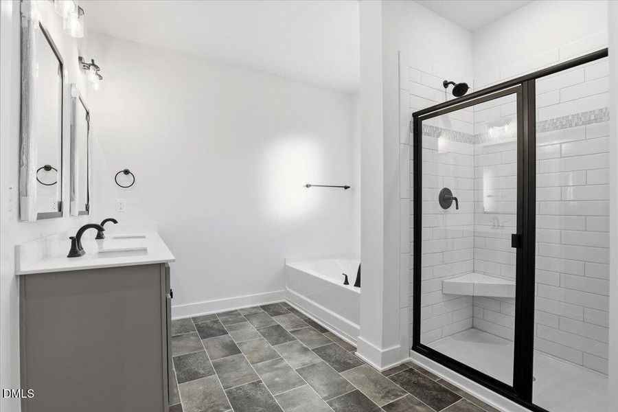 27-105 Brighton St-27