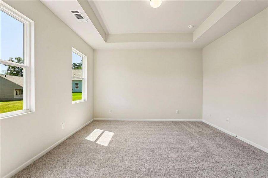 Spacious, unfurnished interior of a new home in Villages at Cedar Hill, Dallas (Image 31).