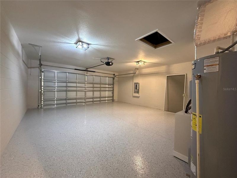 Spacious, unfurnished interior of a new home in , Dunnellon (Image 13). Spacious, unfurnished interior of a new home in , Dunnellon (Image 13).