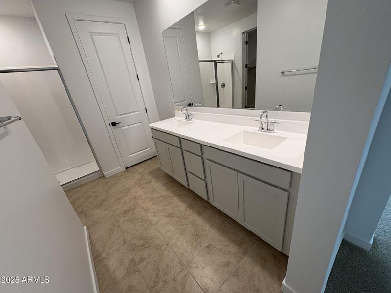 CP45 Lot 109 PR Bath