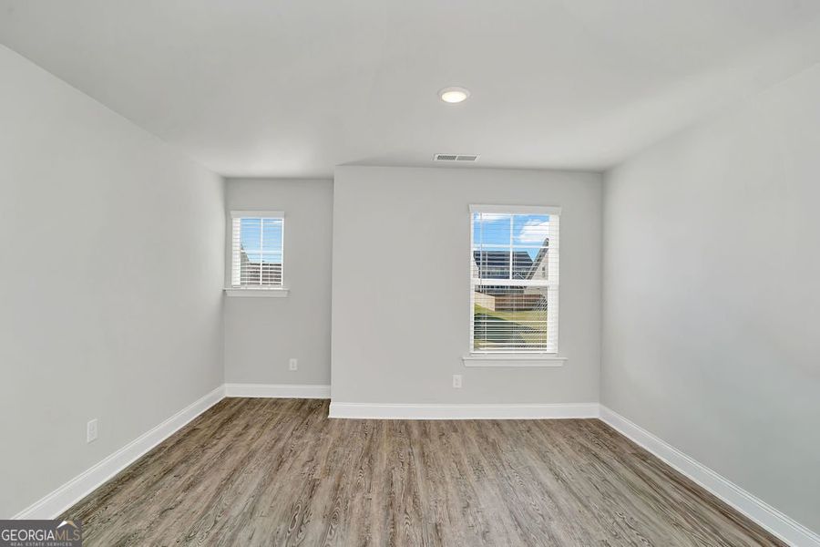 Spacious, unfurnished interior of a new home in Harley Farms South, Bonaire (Image 18).