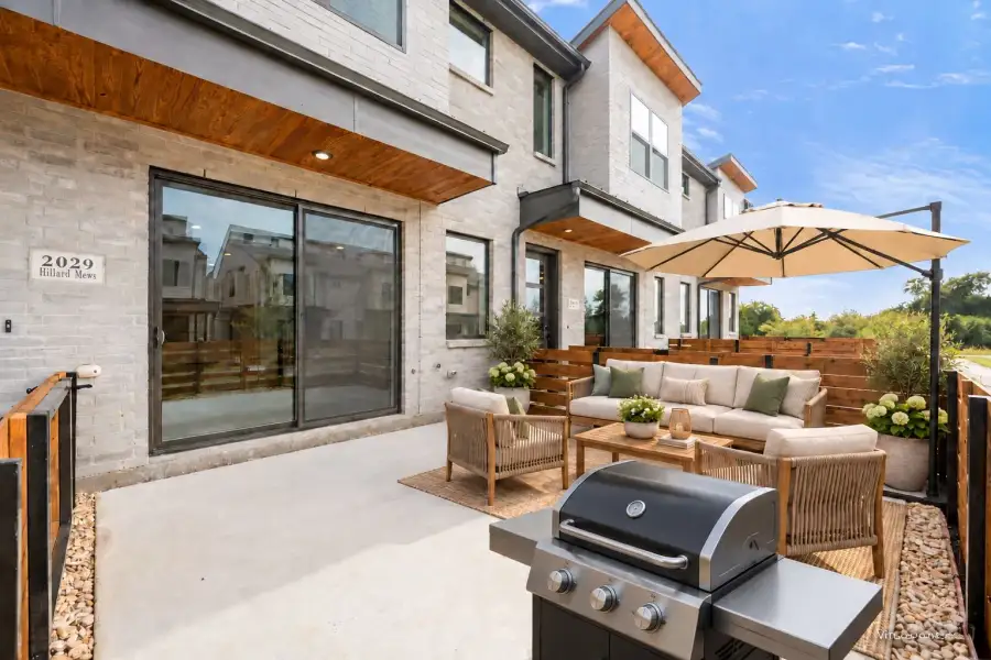 Exterior details and patio area of a home in Ten Mile Creek, Celina (Image 30).