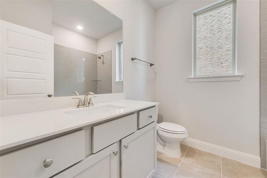 Furnished interior view inside a new home in Villages of Hurricane Creek, Anna (Image 7). Furnished interior view inside a new home in Villages of Hurricane Creek, Anna (Image 7).