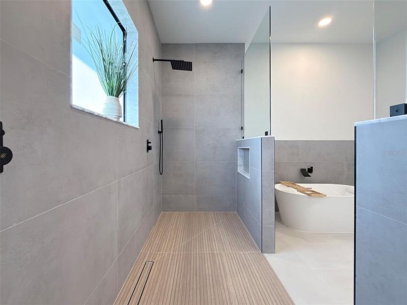 Furnished interior view inside a new home in , Port Charlotte (Image 12).