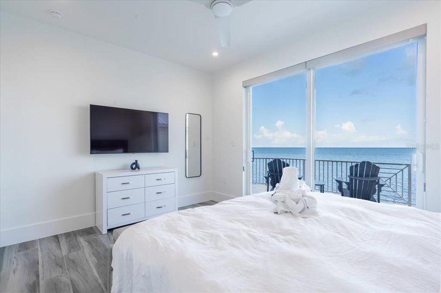 Furnished interior view inside a new home in , Marathon (Image 53). Furnished interior view inside a new home in , Marathon (Image 53).