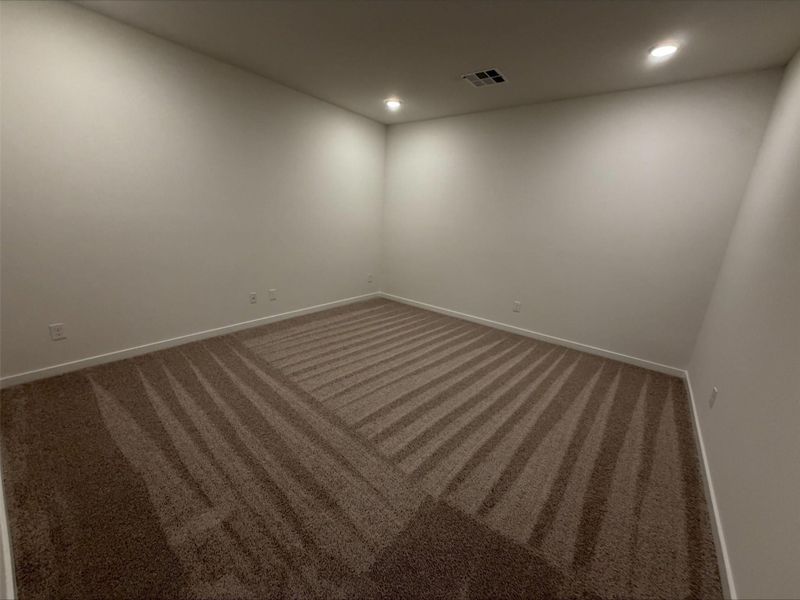 Spacious, unfurnished interior of a new home in Spring Lake, Huntsville (Image 20).