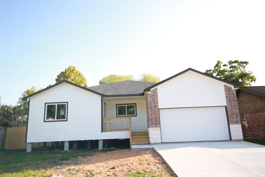 Front exterior of a new home in , Houston, TX, highlighting curb appeal (Image 12). Front exterior of a new home in , Houston, TX, highlighting curb appeal (Image 12).