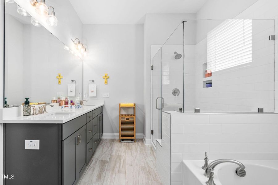 67-web-or-mls-321-falls-village-dr