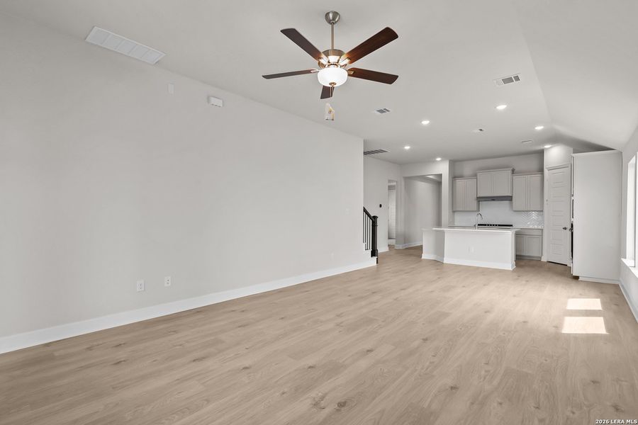 Spacious, unfurnished interior of a new home in Veramendi, New Braunfels (Image 19).
