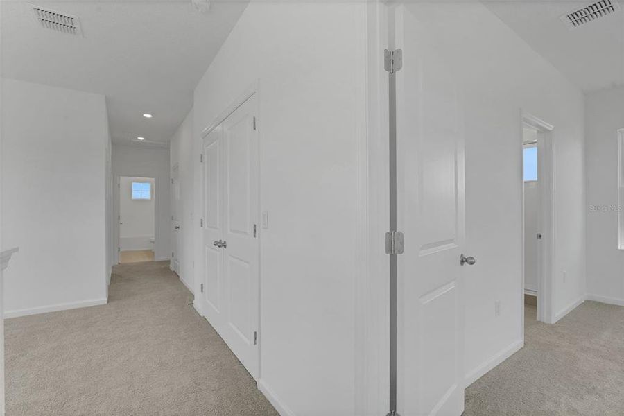 Spacious, unfurnished interior of a new home in Reserve at Hammock Oaks, Lady Lake (Image 13). Spacious, unfurnished interior of a new home in Reserve at Hammock Oaks, Lady Lake (Image 13).