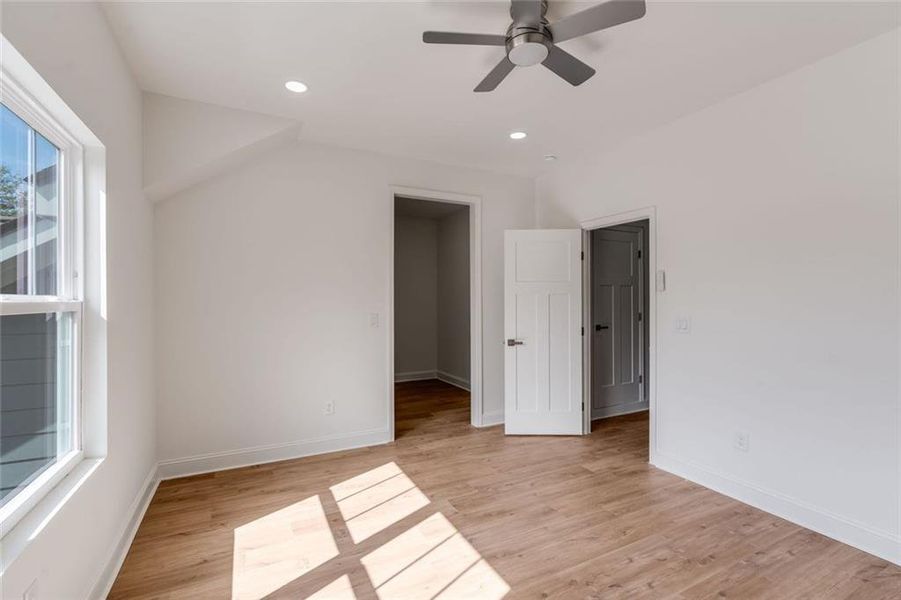 Spacious, unfurnished interior of a new home in , Douglasville (Image 28). Spacious, unfurnished interior of a new home in , Douglasville (Image 28).