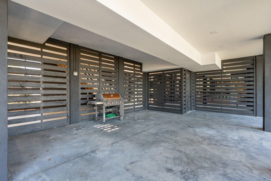 Exterior details and patio area of a home in , Charleston (Image 51).
