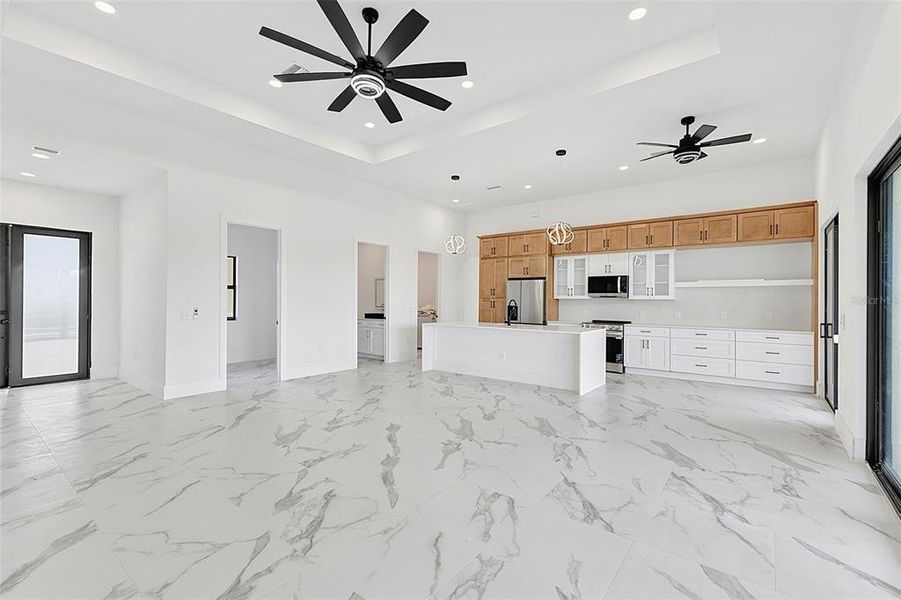 Spacious, unfurnished interior of a new home in , Port Charlotte (Image 48).
