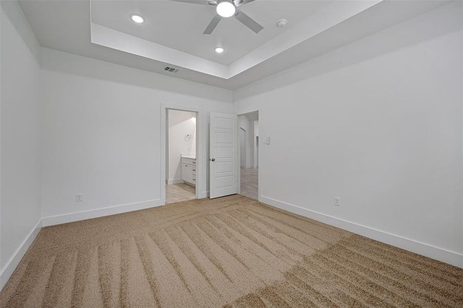 Spacious, unfurnished interior of a new home in , Fort Worth (Image 17).