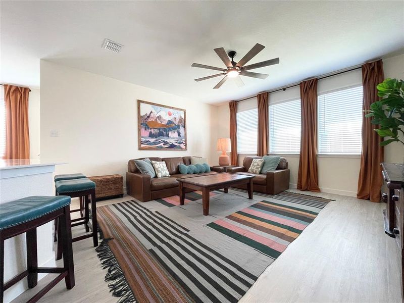 Furnished interior view inside a new home in Reatta Ridge: Classic Collection, Justin (Image 19). Furnished interior view inside a new home in Reatta Ridge: Classic Collection, Justin (Image 19).