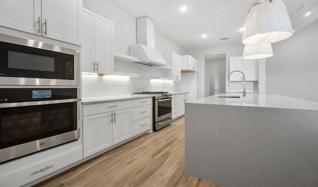 Gorgeous kitchen (*Photo not of actual home and used for illustration purposes only.)