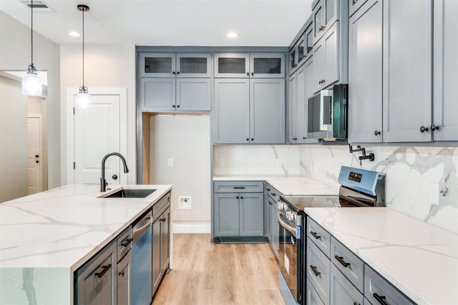 Furnished interior view inside a new home in , Dallas (Image 8). Furnished interior view inside a new home in , Dallas (Image 8).