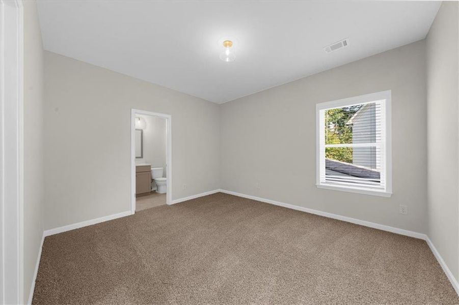 Spacious, unfurnished interior of a new home in , Flowery Branch (Image 21).