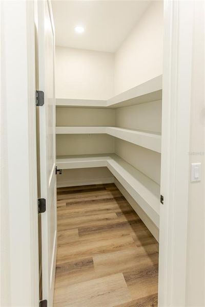 Spacious, unfurnished interior of a new home in , Weeki Wachee (Image 78).