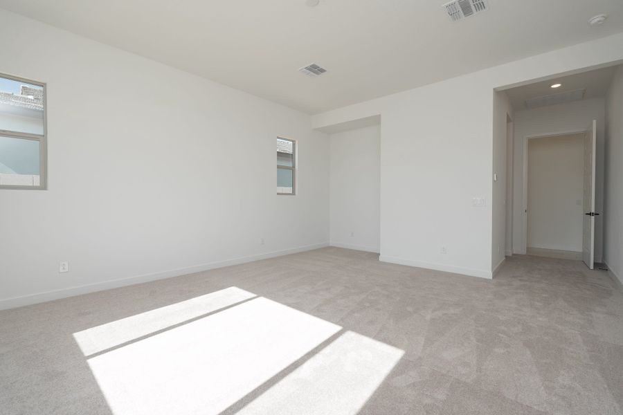 Spacious, unfurnished interior of a new home in Soleo, San Tan Valley (Image 13). Spacious, unfurnished interior of a new home in Soleo, San Tan Valley (Image 13).