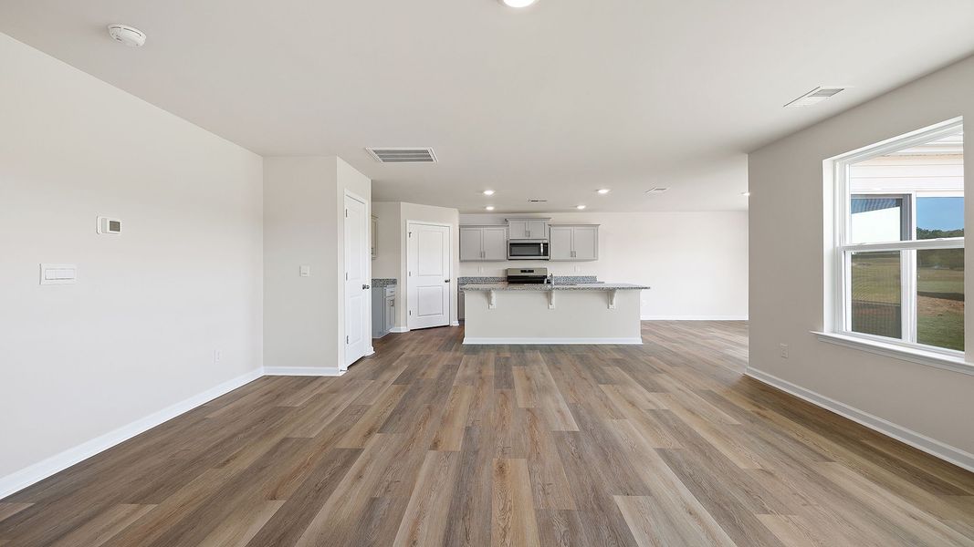 Spacious, unfurnished interior of a new home in Cloverdale Hills, Piedmont (Image 20). Spacious, unfurnished interior of a new home in Cloverdale Hills, Piedmont (Image 20).