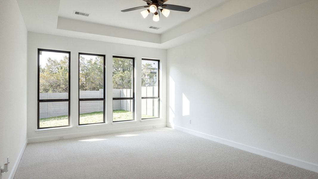 Spacious, unfurnished interior of a new home in Wolf Ranch 56', Georgetown (Image 19).