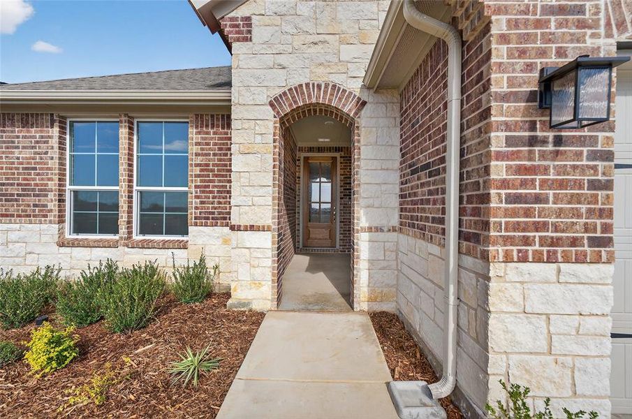 Exterior details and patio area of a home in Liberty Pointe, Gainesville (Image 3).