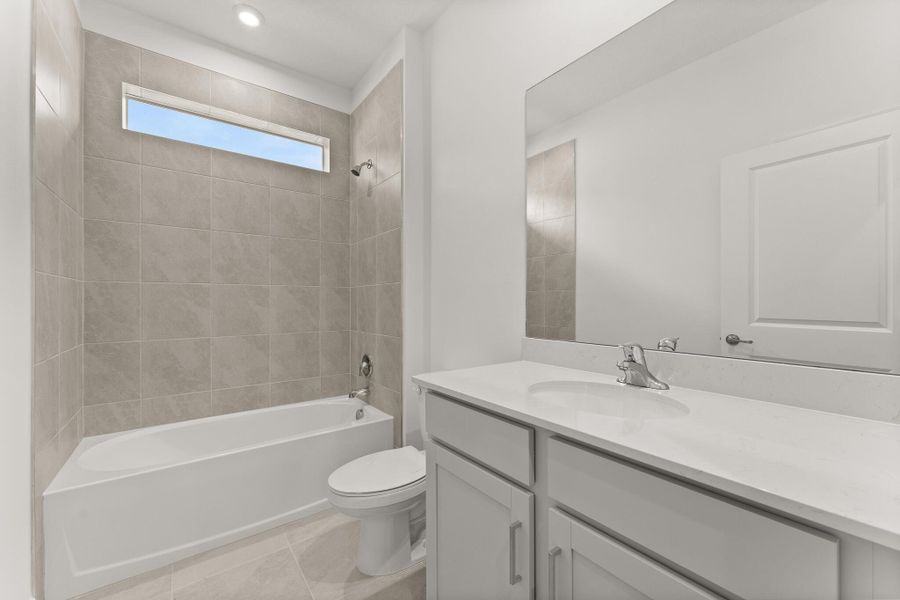 Furnished interior view inside a new home in Tradition - Cadence, Port St. Lucie (Image 5).