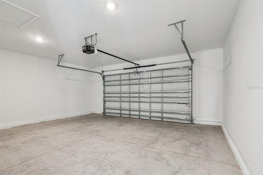 Spacious, unfurnished interior of a new home in Weslyn Park, St. Cloud (Image 6).