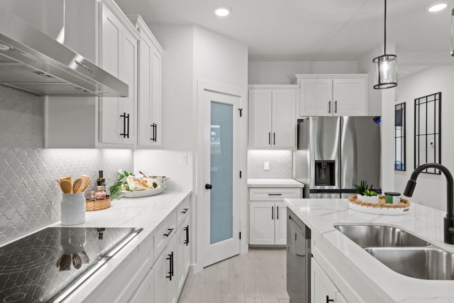 Representative furnished interior of a home built from the Duranta by Hakes Brothers in Paloma Ranch, Harlingen (Image 19).