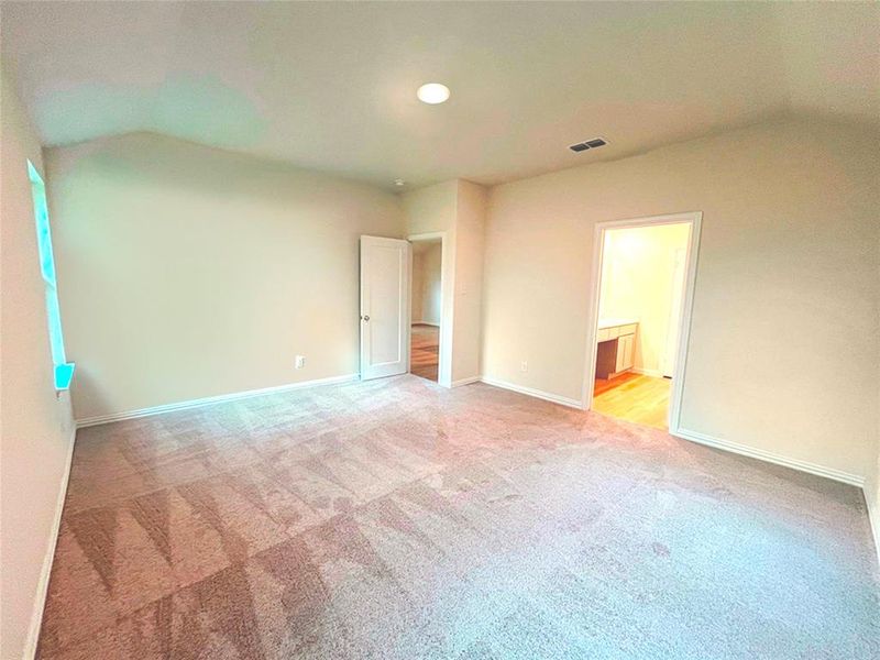 Spacious, unfurnished interior of a new home in Labein Villas, Greenville (Image 16).