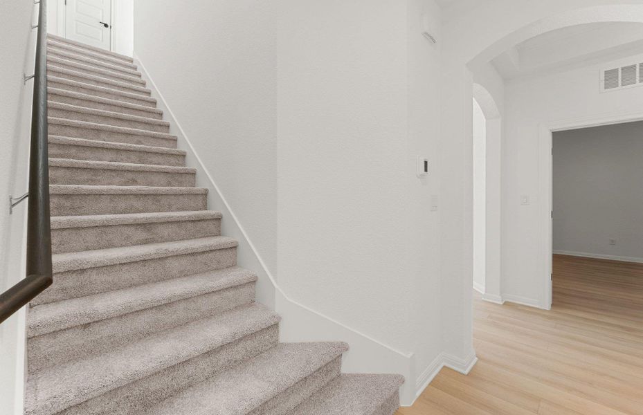 Spacious, unfurnished interior of a new home in Saddleback at Santa Rita Ranch, Liberty Hill (Image 22).