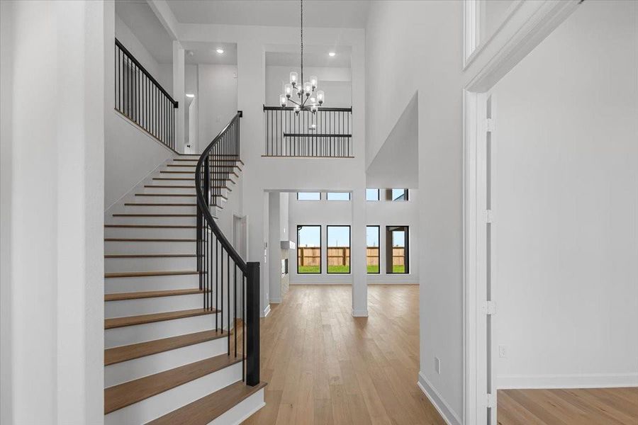 Spacious, unfurnished interior of a new home in Jordan Ranch 70′ Lots, Fulshear (Image 19). Spacious, unfurnished interior of a new home in Jordan Ranch 70′ Lots, Fulshear (Image 19).