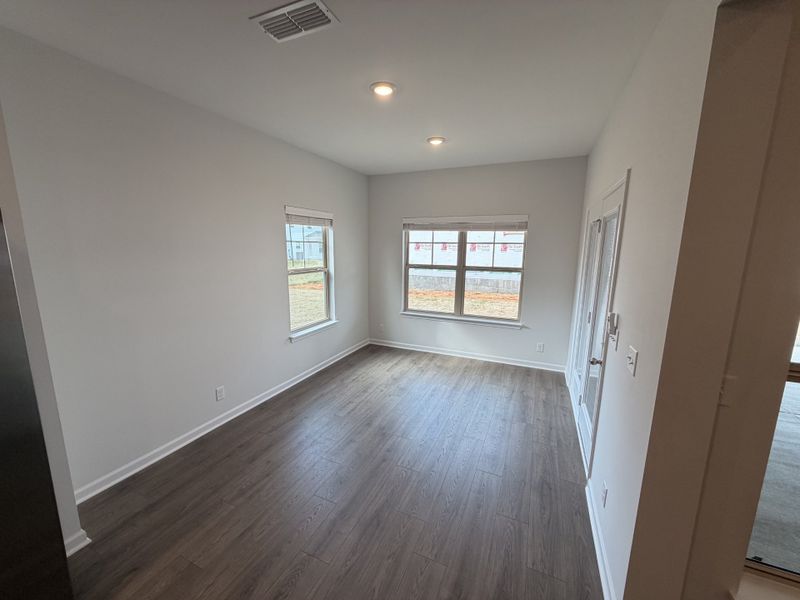 Spacious, unfurnished interior of a new home in Salem Landing, Murfreesboro (Image 24).