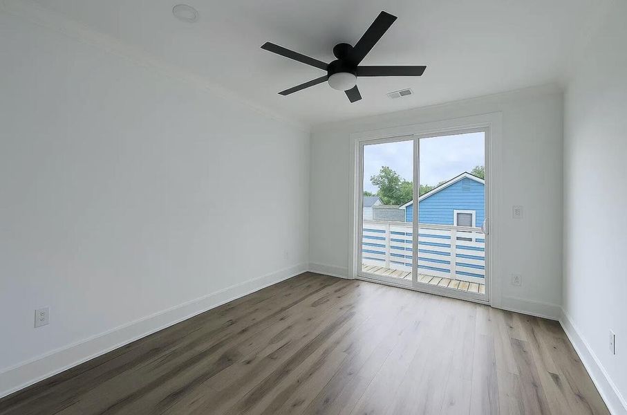Spacious, unfurnished interior of a new home in , North Charleston (Image 21).