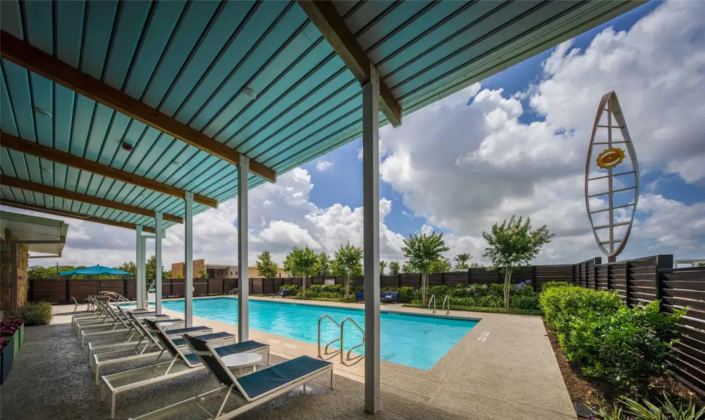 Exterior details and patio area of a home in Meridiana 40', 65', Iowa Colony (Image 3).