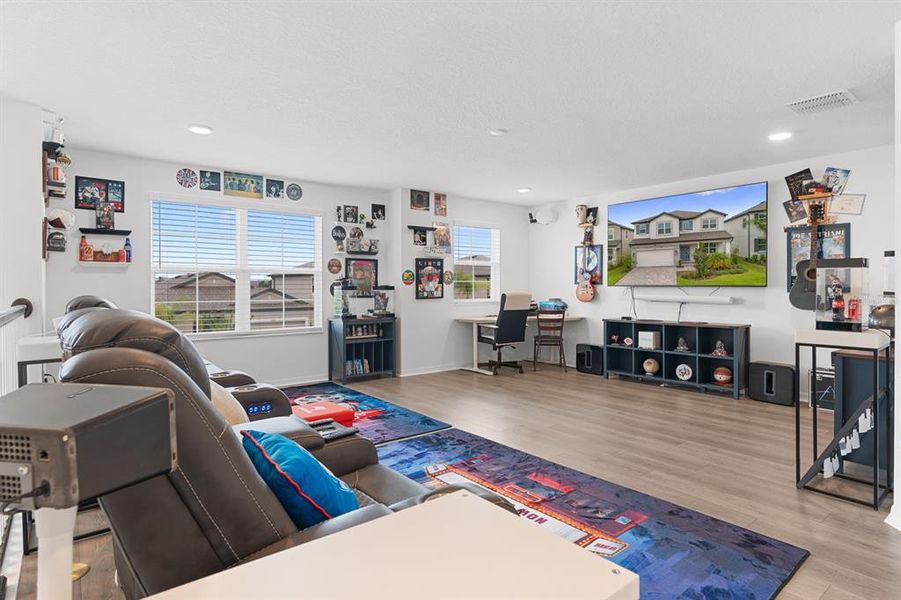 Furnished interior view inside a new home in , Tampa (Image 50).