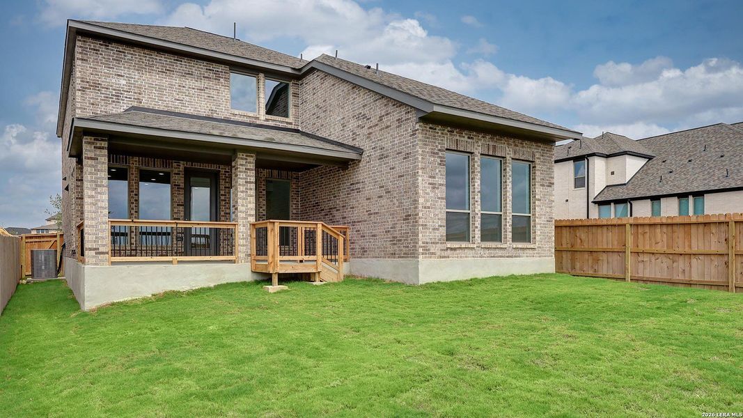Exterior details and patio area of a home in Briggs Ranch, San Antonio (Image 26).