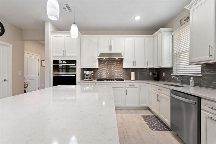 Furnished interior view inside a new home in , Minneola (Image 7).