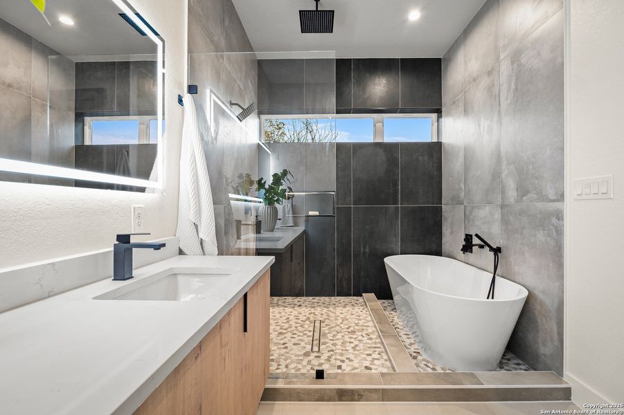 Furnished interior view inside a new home in , San Antonio (Image 37). Furnished interior view inside a new home in , San Antonio (Image 37).